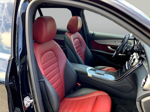 Used 2020 Mercedes-Benz GLC 43 AMG 4MATIC image 8
