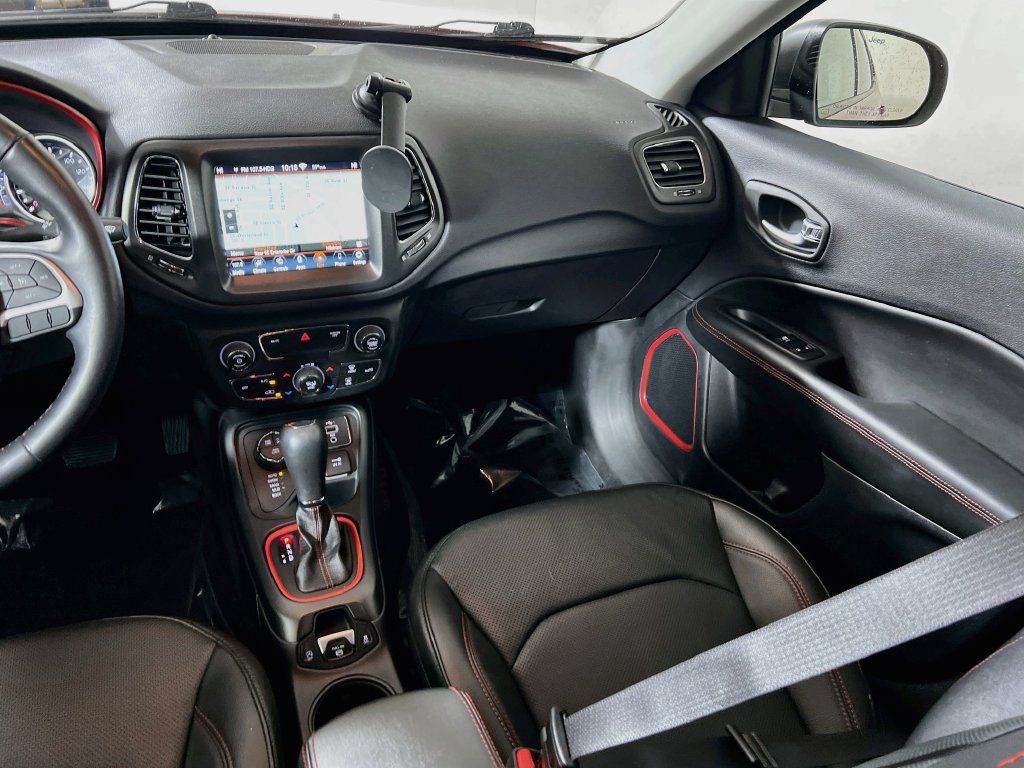 Used 2020 Jeep Compass Trailhawk w/ Leather Interior Group AWD/4WD image 21