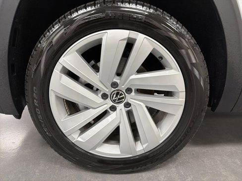 Used 2022 Volkswagen Atlas Cross Sport SE image 8