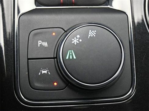 Used 2024 Chevrolet Blazer RS image 31