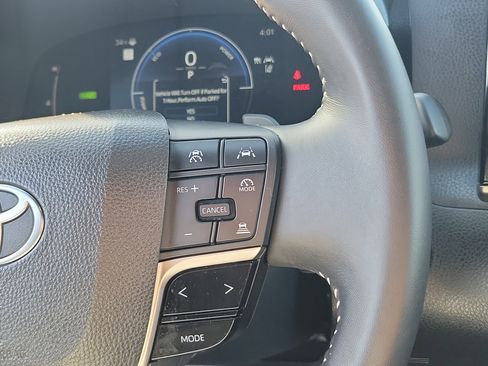 Certified 2025 Toyota Camry SE image 16