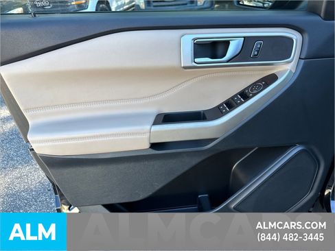 Used 2023 Ford Explorer XLT w/ Equipment Group 202A image 12