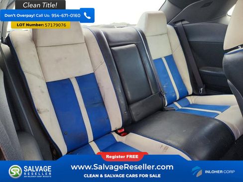 Used 2011 Dodge Challenger SRT8 RWD image 13