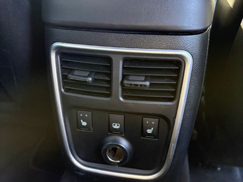 Used 2014 Chrysler 300 C w/ Light Group RWD image 27