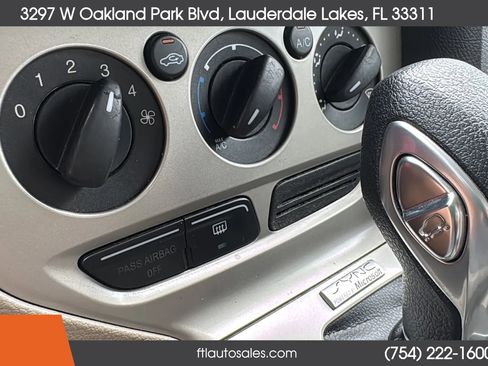 Used 2014 Ford Focus SE image 55