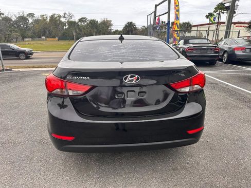 Used 2016 Hyundai Elantra SE FWD image 6