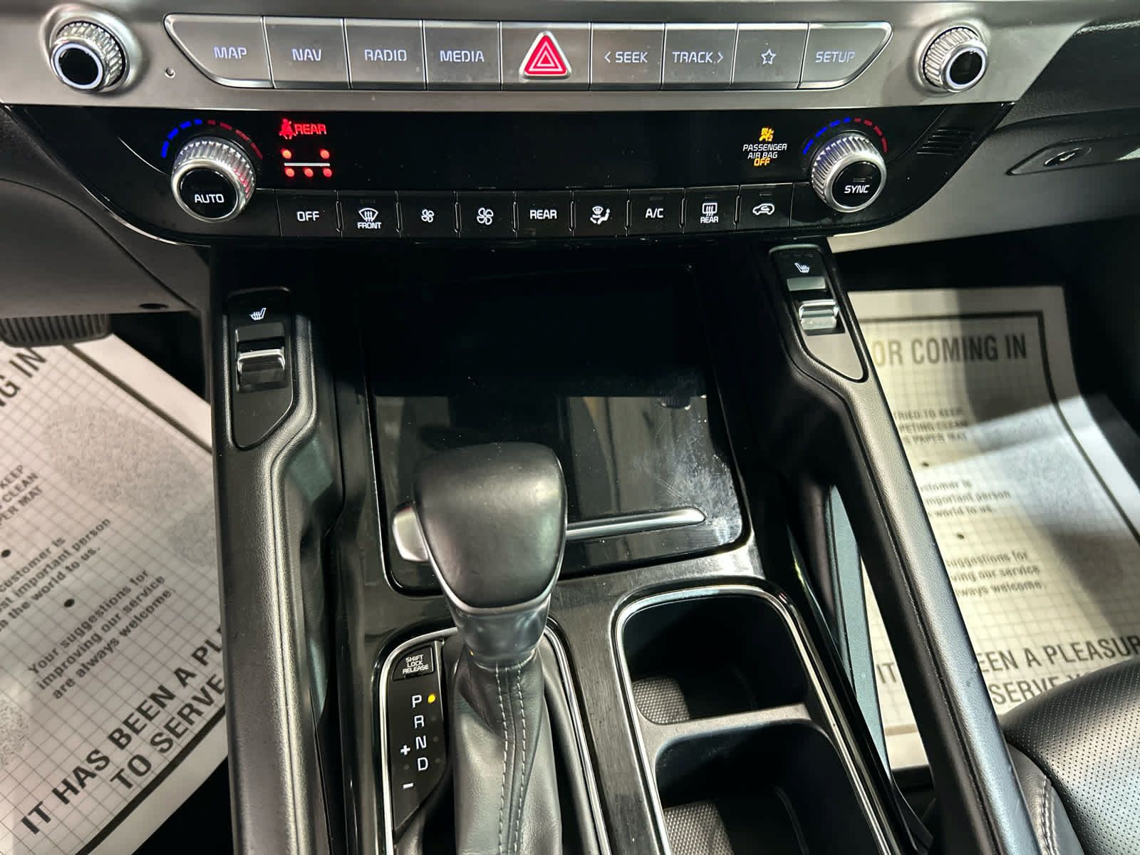 Used 2024 Kia Telluride S AWD/4WD image 6