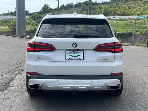 Used 2019 BMW X5 xDrive50i w/ Executive Package AWD/4WD image 6