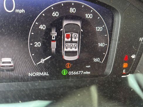 Used 2022 Honda Civic Touring image 4