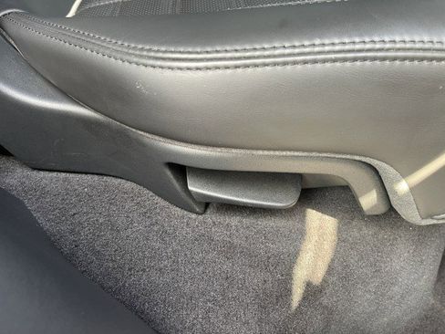 Used 2016 Land Rover Range Rover Sport SVR image 64