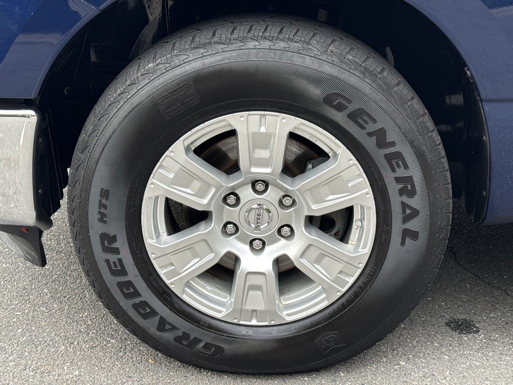 Used 2019 Nissan Titan SV AWD/4WD image 12