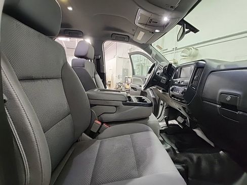 Used 2019 Chevrolet Silverado 2500 W/T AWD/4WD image 26