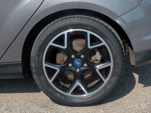 Used 2012 Ford Focus Titanium w/ Cargo Management Pkg image 14