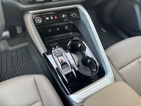 New 2025 Audi Q5 Premium image 14