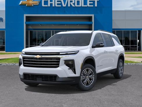 New 2026 Chevrolet Traverse LT w/ Driver Confidence Package FWD image 6