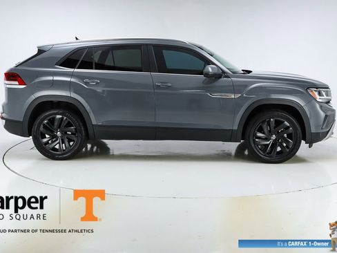 Used 2023 Volkswagen Atlas Cross Sport SE w/ Black Wheel Package image 48
