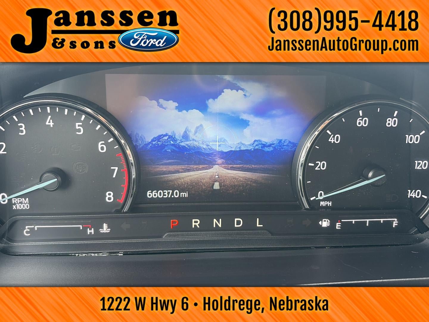 Used 2021 Ford Explorer XLT w/ Equipment Group 202A AWD/4WD image 17