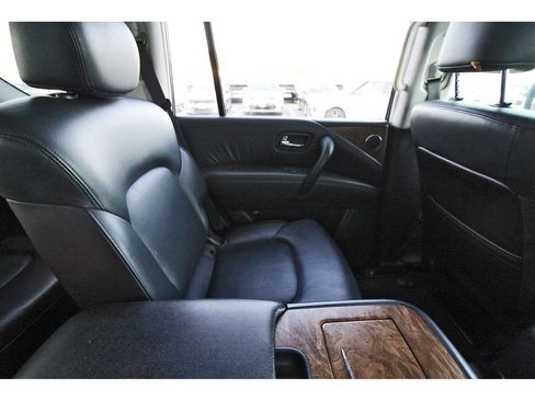 Used 2021 Nissan Armada SL w/ Captain's Chairs Package RWD image 12