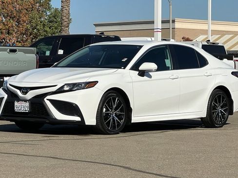 Certified 2024 Toyota Camry SE FWD image 10