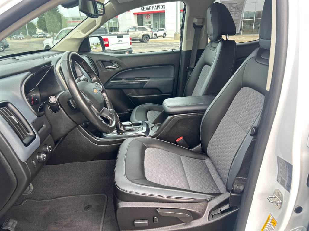 Used 2021 Chevrolet Colorado Z71 AWD/4WD image 12