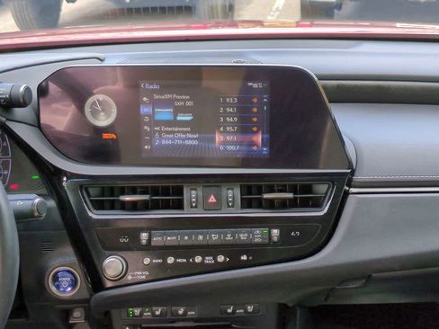 Used 2022 Lexus ES 300h image 17