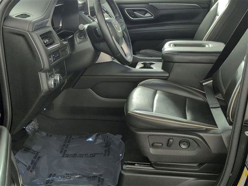 Certified 2024 GMC Yukon XL SLT image 17