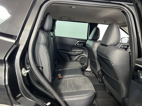 Used 2023 Mitsubishi Outlander SEL image 33