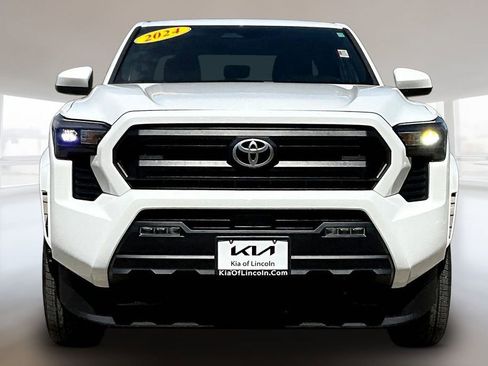Used 2024 Toyota Tacoma SR5 AWD/4WD image 2