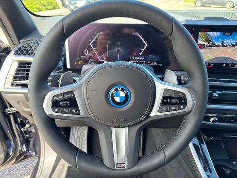 New 2026 BMW X5 xDrive50e w/ M Sport Package AWD/4WD image 30