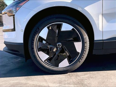 New 2026 Volvo EX30 Ultra w/ Climate Package image 14