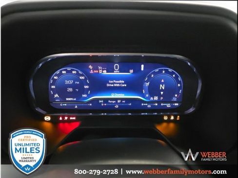 Used 2024 Chevrolet Tahoe Z71 w/ Luxury Package image 31