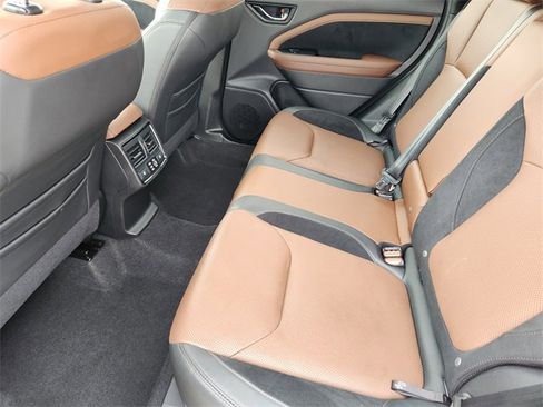 Used 2025 Subaru Forester Touring image 32