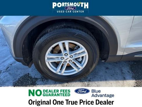 Used 2022 Ford Explorer XLT w/ Equipment Group 202A image 32