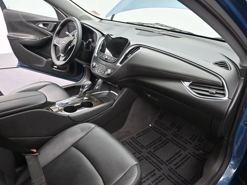 Used 2024 Chevrolet Malibu LT image 21