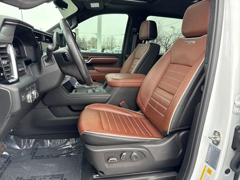 Used 2024 GMC Sierra 2500 Denali Ultimate image 11
