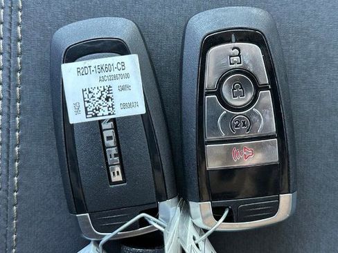 New 2025 Ford Bronco Badlands image 27