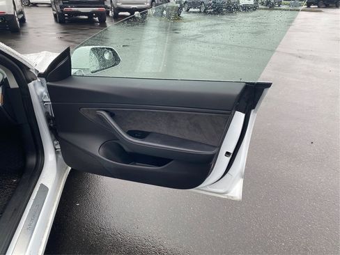 Used 2018 Tesla Model 3 Long Range image 19