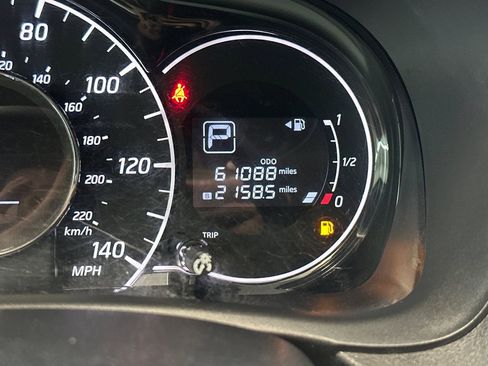 Used 2018 Nissan Versa Note SR image 20