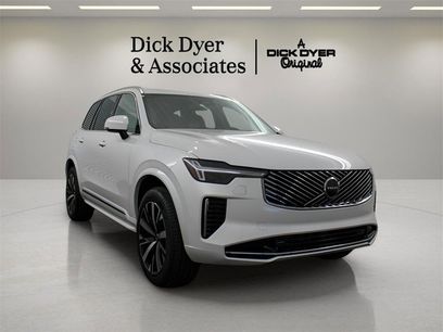 New 2026 Volvo XC90 B5 Core