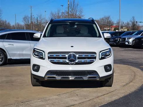 Used 2023 Mercedes-Benz GLB 250 GLB 250 image 4