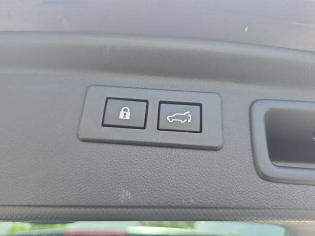 Certified 2023 Subaru Forester Touring AWD/4WD image 19