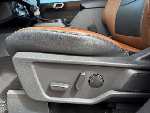 Used 2022 Ford Bronco Outer Banks w/ Sasquatch Package AWD/4WD image 15