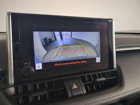 Used 2024 Toyota RAV4 XLE AWD/4WD image 24