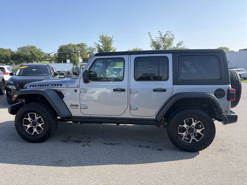 Used 2019 Jeep Wrangler Unlimited Rubicon w/ LED Lighting Group AWD/4WD image 8