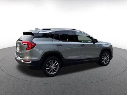 Used 2024 GMC Terrain SLT AWD/4WD image 13