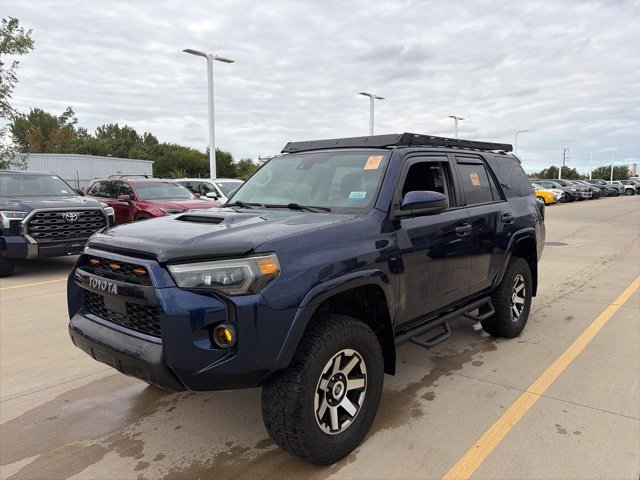 Used 2023 Toyota 4Runner TRD Off-Road AWD/4WD image 3