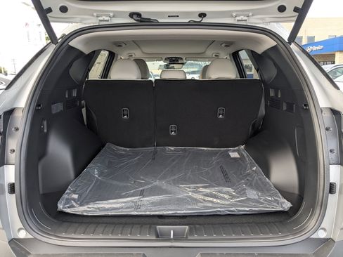 New 2025 Hyundai Tucson Limited image 24