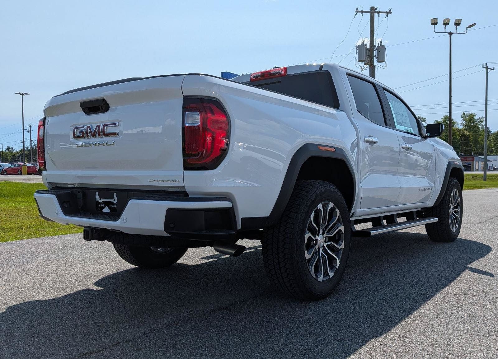 New 2026 GMC Canyon Denali AWD/4WD image 7