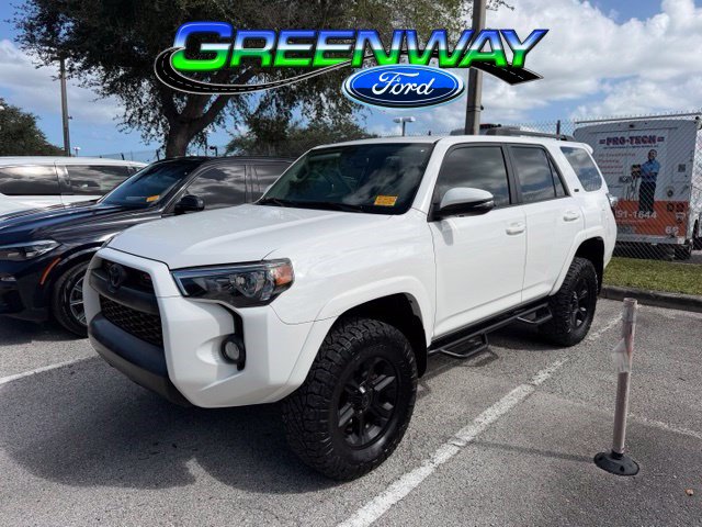 Used 2017 Toyota 4Runner SR5 Premium AWD/4WD image 1