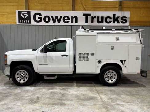 Used 2015 Chevrolet Silverado 3500 W/T RWD image 2